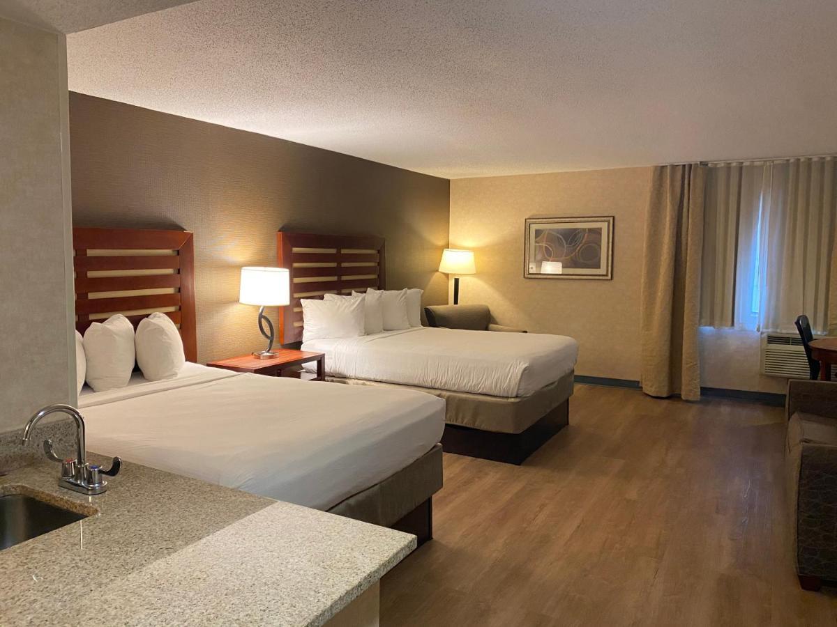 Wyndham Garden Grand Rapids Airport Hotell Cascade Exteriör bild