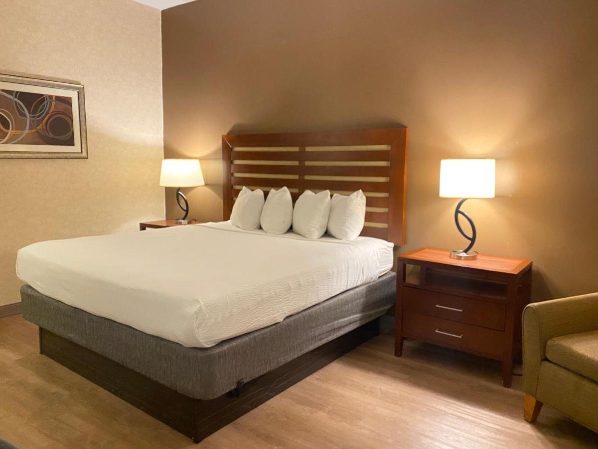 Wyndham Garden Grand Rapids Airport Hotell Cascade Exteriör bild
