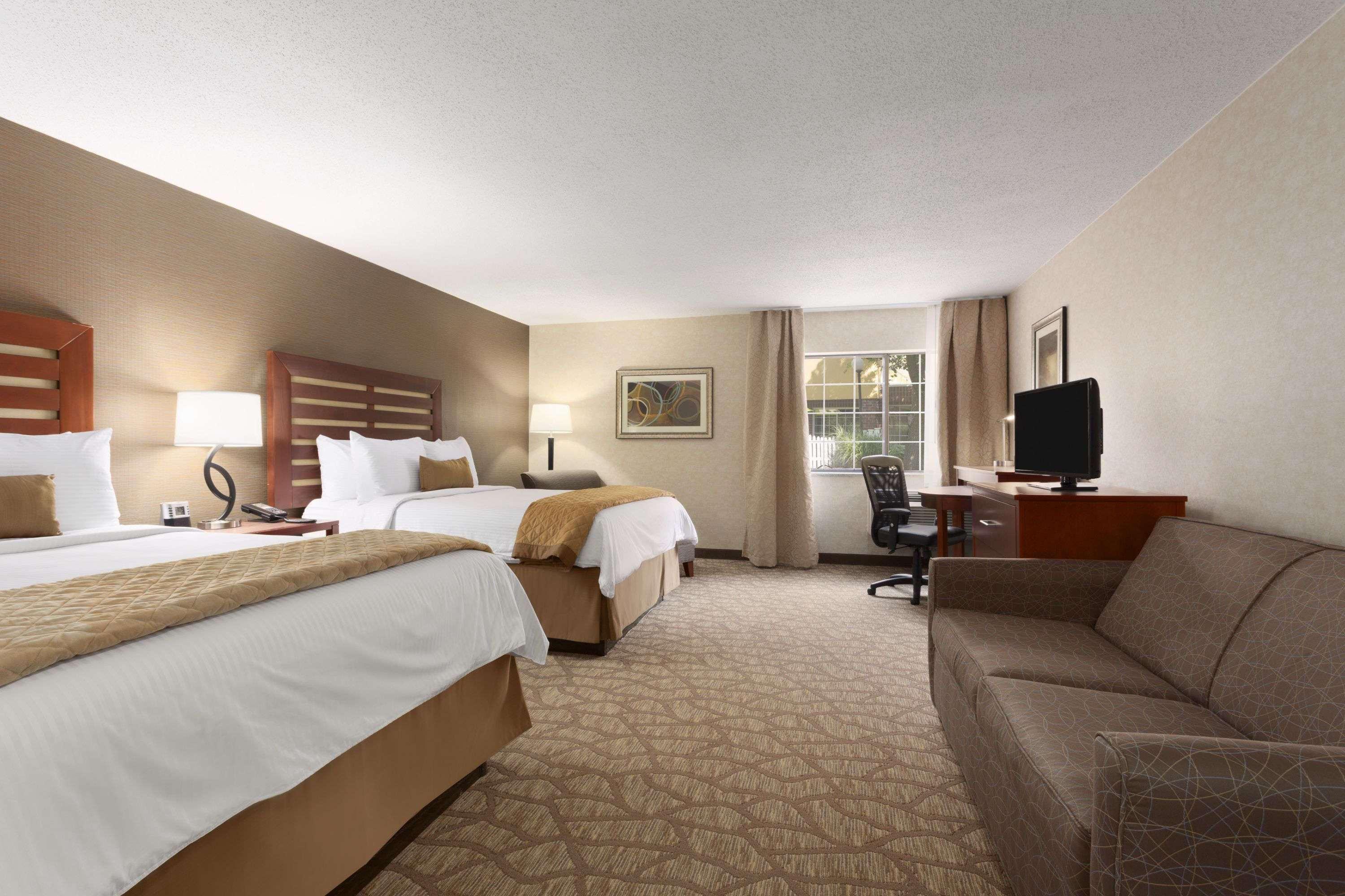 Wyndham Garden Grand Rapids Airport Hotell Cascade Exteriör bild